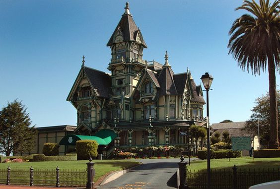 can you tour the carson mansion