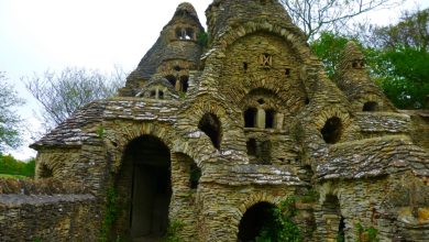 Colin Stokes’ Hobbit House Castle in Chedglow