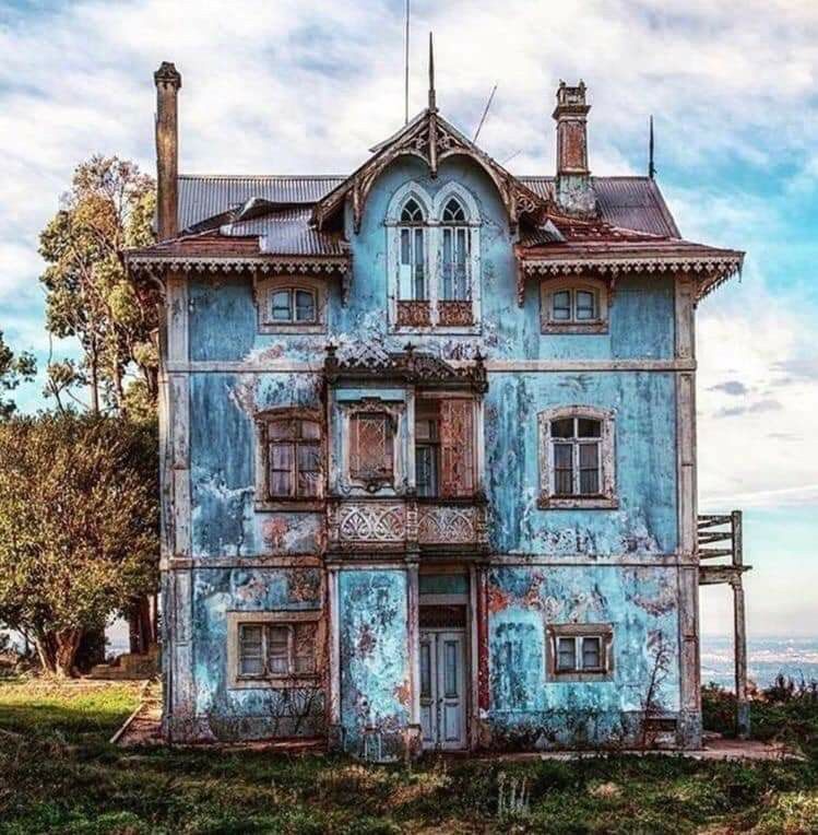 Casa Azul – Portugal’s Victorian Gothic Jewel
