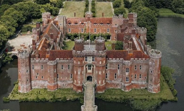 A Complete Visitor’s Guide to Herstmonceux Castle