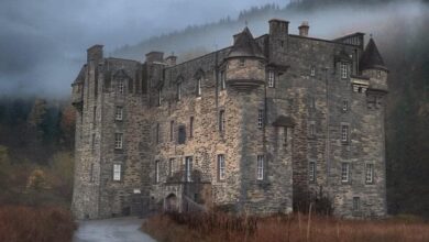 Moody Castle Menzies – A Glimpse into Scotland’s Eerie Past