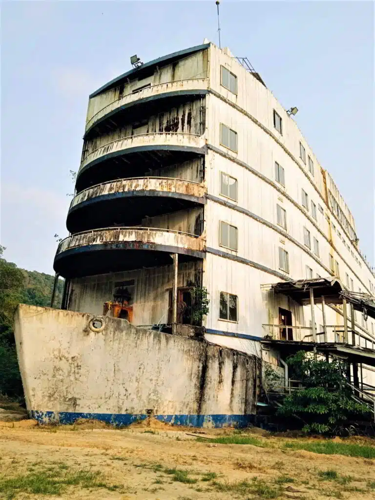 Koh Chang Shipwreck 