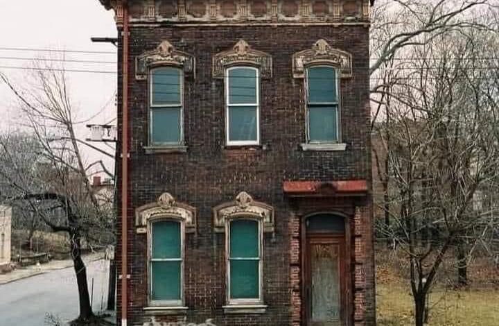 Forgotten Corner of Philadelphia, The Abandoned Brick House