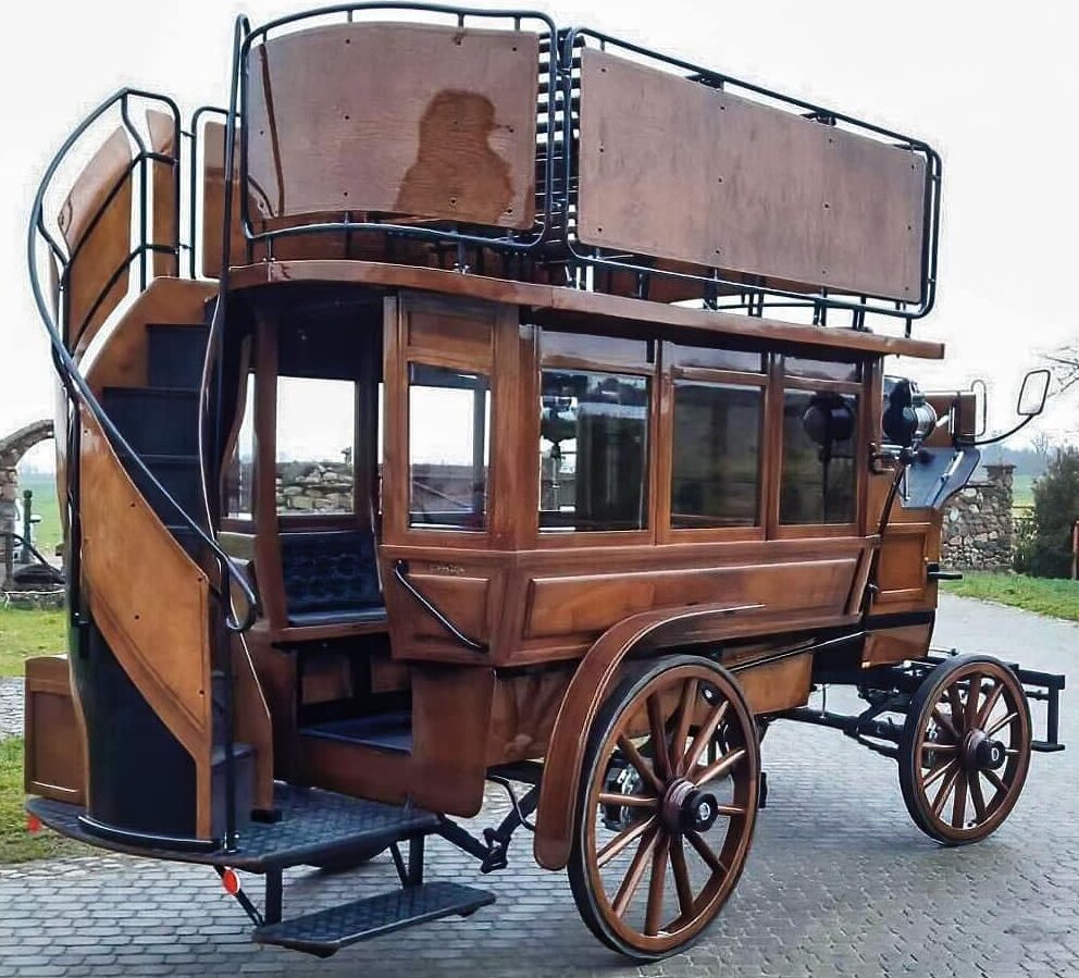 horse-drawn bus 1890s