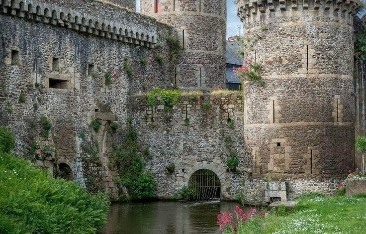 Inside the Abandoned Château de Fougères and Its Dark History