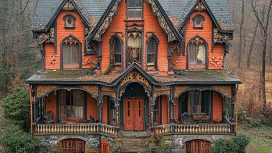 The Haunting of Eastwick: A Mysterious Tale of the Abandoned House